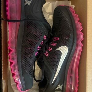 Nike Youth Black and Pink Airmax